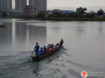 跃龙出水 双雁路抢拍