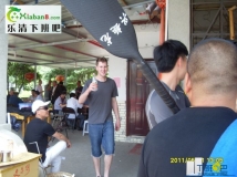 2011-5-21兴趣龙大龙入水穿新队服，还来了一个老外[32p]