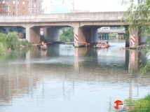 120713乐清白石湖龙舟图片 后街小龙起航
