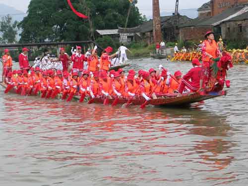 20050615094705女子龙舟.jpg